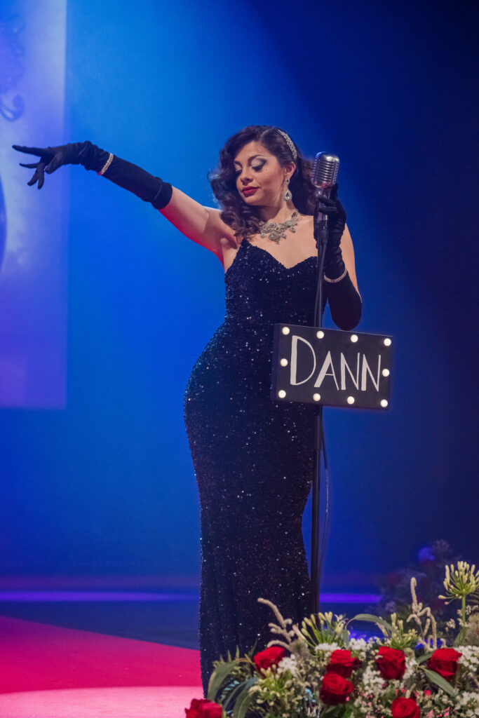 showgirl-cabaret-burlesque